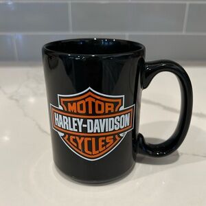 Harley Davidson Motorcycles 2012 Mug  Black Logo Microwave Dishwasher Safe‎